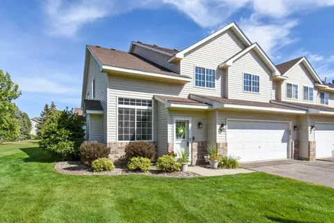 17451 Glacier Way #9, Lakeville, MN 55044