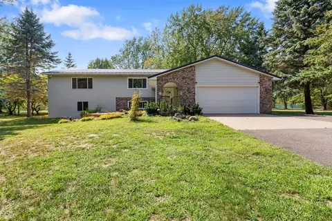 17764 Kettle River Blvd NE, Columbus, MN 55025
