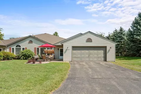 1352 Carriage Dr #1352D, Hudson, WI 54016