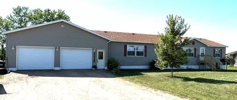 665 5th Ave NE, Melrose, MN 56352