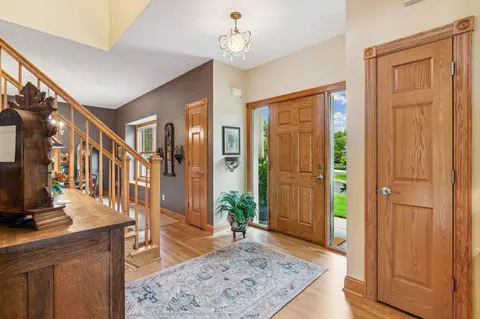 6675 Walnut Dr, Minnetrista, MN 55364 photo 2