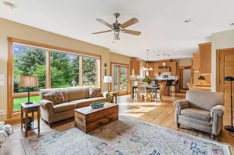 6675 Walnut Dr, Minnetrista, MN 55364 photo 5