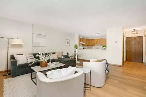 4010 E 52nd St #108, Minneapolis, MN 55417