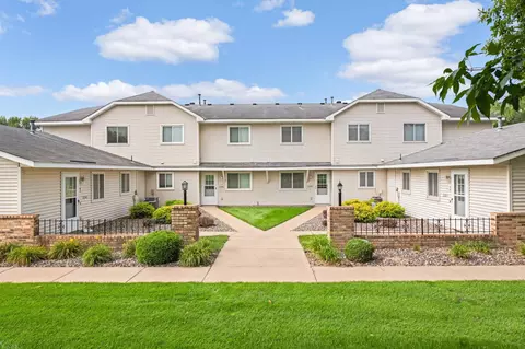 11185 Drake St NW, Coon Rapids, MN 55433