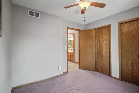 1054 Briar Creek Rd, Eagan, MN 55123 photo 23