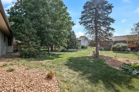 1054 Briar Creek Rd, Eagan, MN 55123 photo 30