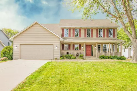 3320 Commonwealth Ct, Woodbury, MN 55125