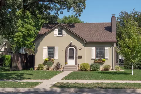 1011 Carney Ave, Mankato, MN 56001