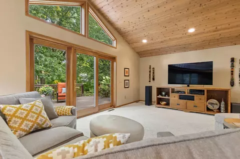 12738 Ethelton Way, Apple Valley, MN 55124