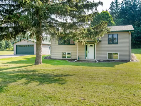 n6530 720th Street, River Falls, WI 54003