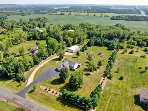 681 N Bay Rd, Somerset, WI 54025