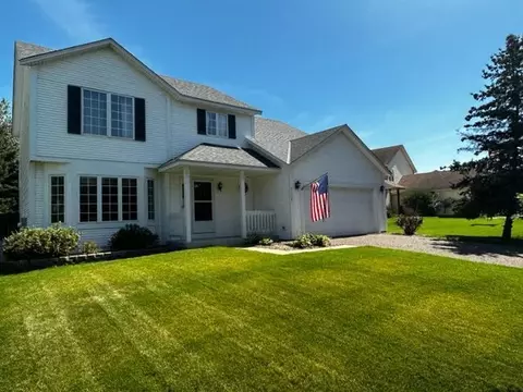 9806 85th St S, Cottage Grove, MN 55016