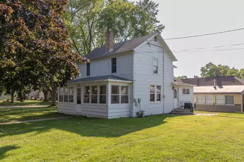 736 Jefferson Ave, Wabasha, MN 55981