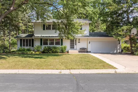 3456 Milton St N, Shoreview, MN 55126