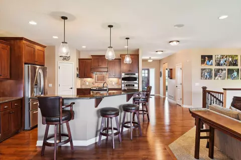 959 Monarch Trl, Eagan, MN 55123 photo 6