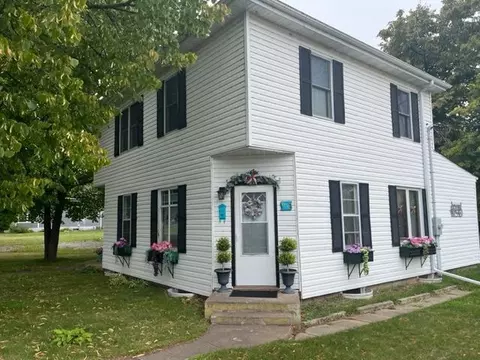 300 Central Dr W, Braham, MN 55006
