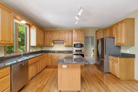 3888 N Ridge Dr, Eagan, MN 55123 photo 12
