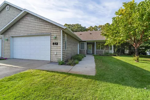 513 Shoreacres Ct SW, Bemidji, MN 56601