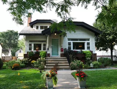 2023 Palace Ave, Saint Paul, MN 55105