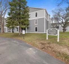 7759 142nd St W #108, Apple Valley, MN 55124