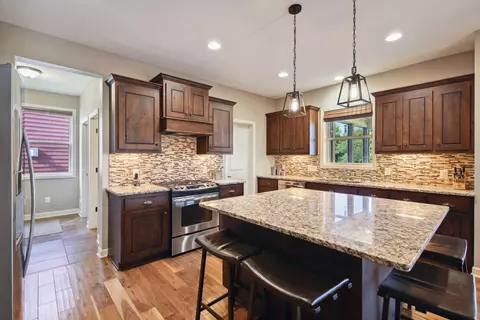 3543 Springwood Path, Eagan, MN 55123 photo 14