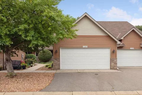 7157 Ivy Ridge Ct, Lino Lakes, MN 55014