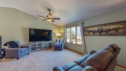 725 7th St NW, Plainview, MN 55964 photo 12