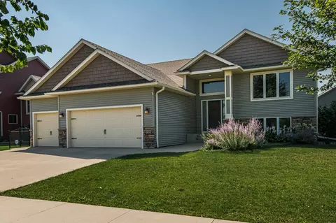 2120 Gemini Dr SW, Rochester, MN 55902