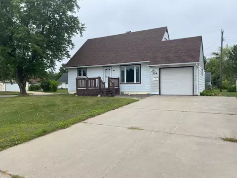 334 Hampshire Dr, Hoyt Lakes, MN 55750