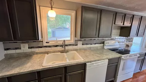 1117 E Richway Dr, Albert Lea, MN 56007 photo 5