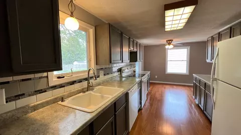 1117 E Richway Dr, Albert Lea, MN 56007 photo 3