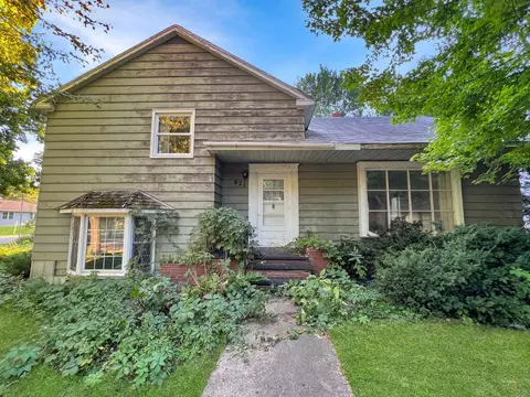 621 1st St E, Tracy, MN 56175 photo 4