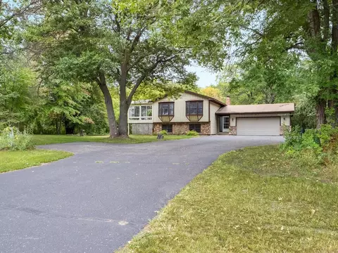 20912 Rum River Blvd, Oak Grove, MN 55303