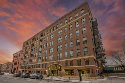408 N 1st St #102, Minneapolis, MN 55401