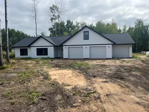 6106 Mid Valley Ln NW, Bemidji, MN 56601