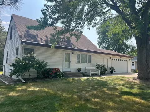 8305 Belden Blvd, Cottage Grove, MN 55016