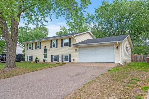10709 Xavis St NW, Coon Rapids, MN 55433