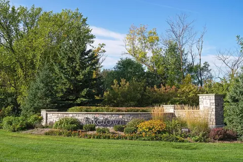 1577 Fox Hunt Way, Victoria, MN 55386