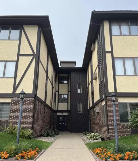 245 Park Ave S #106, Saint Cloud, MN 56301
