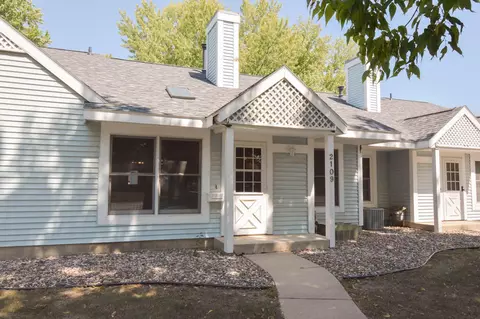 2109 Valleyhigh Dr NW, Rochester, MN 55901