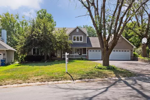 2917 Frank St, Maplewood, MN 55109