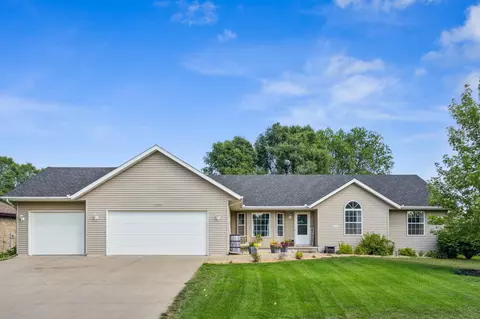 11355 Parkview Dr, Becker, MN 55308