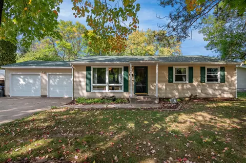 944 Fairfield Rd, New Richmond, WI 54017