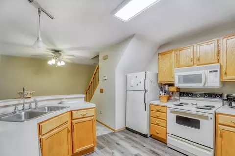 13112 Silverod St NW, Coon Rapids, MN 55448 photo 3