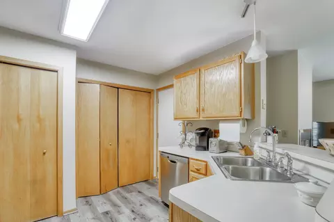 13112 Silverod St NW, Coon Rapids, MN 55448 photo 2