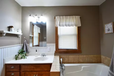 536 Main St, Wanamingo, MN 55983 photo 16