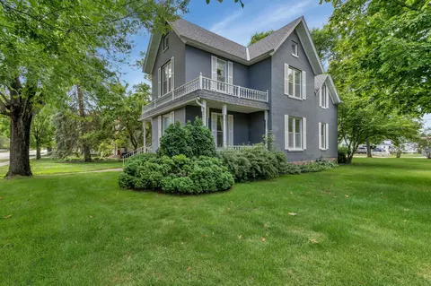 313 4th St NE, Little Falls, MN 56345
