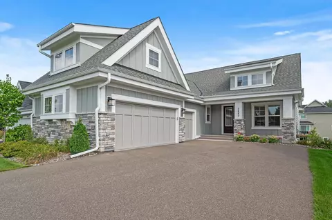 5480 Alvarado Ln N, Plymouth, MN 55446