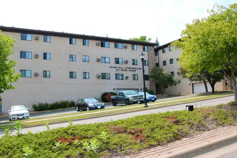 221 Grand Ave W #202, South Saint Paul, MN 55075