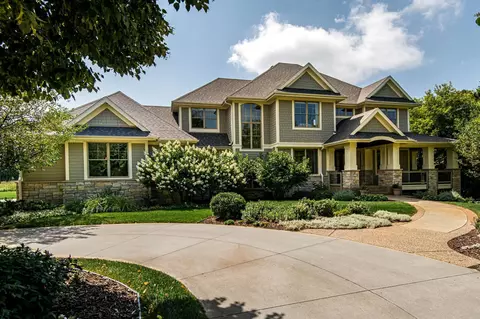 4558 Mayo Woodlands Rd SW, Rochester, MN 55902